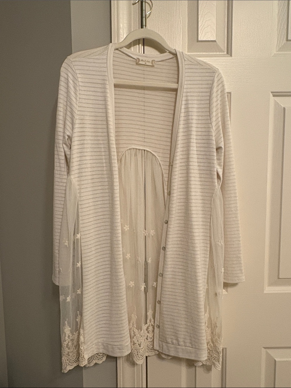 Lightweight Altar’d State Lace-Trim Robe Cardigan - Cream